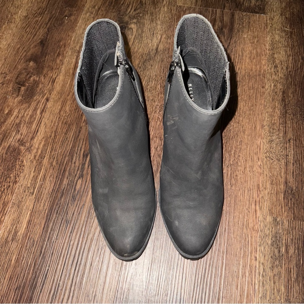Kelly & Katie Black Heeled Boots - Picture 6 of 7